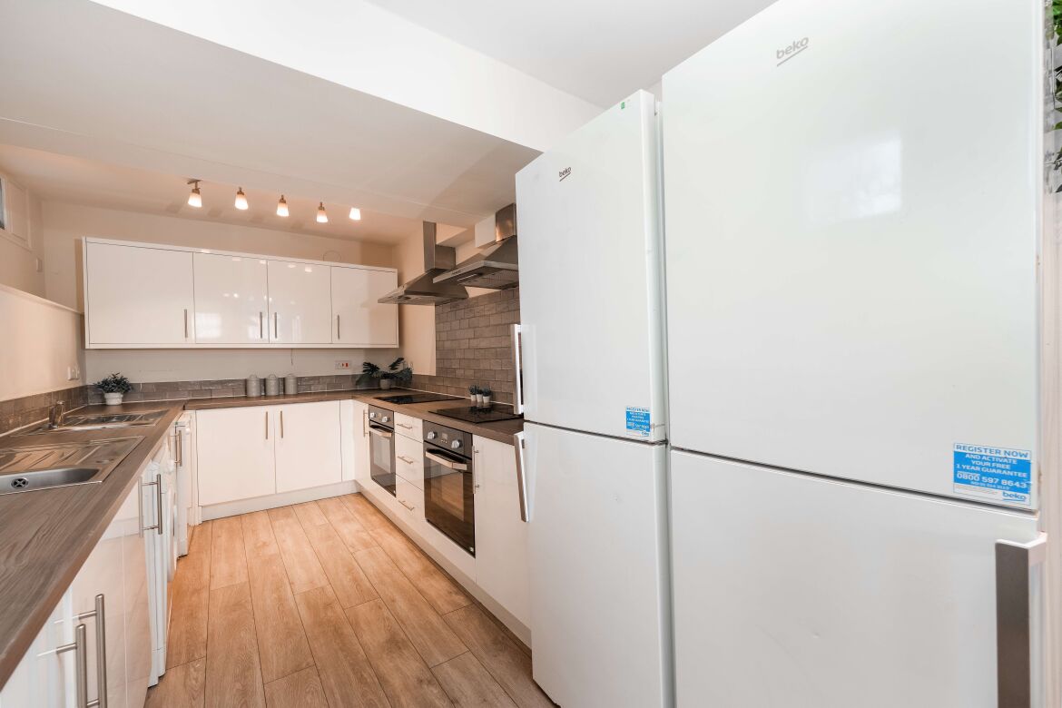 The Courtyard, Flat 1 Image 2